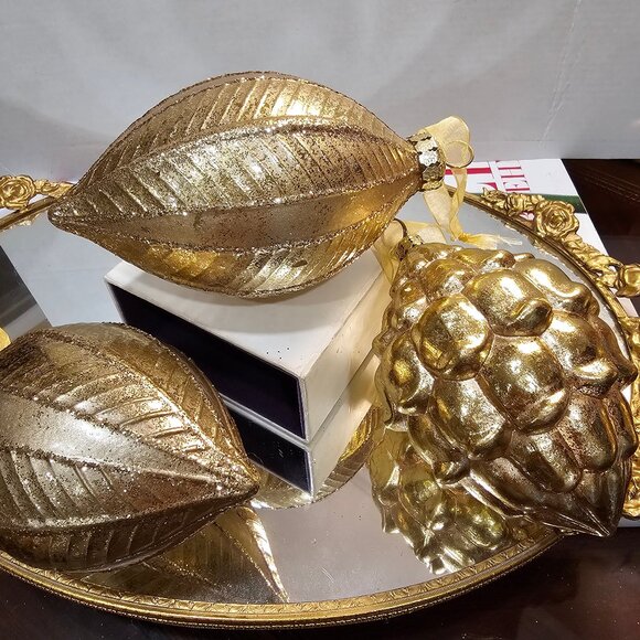 Frontgate Ornaments in Gold  set of 3 - Picture 1 of 5